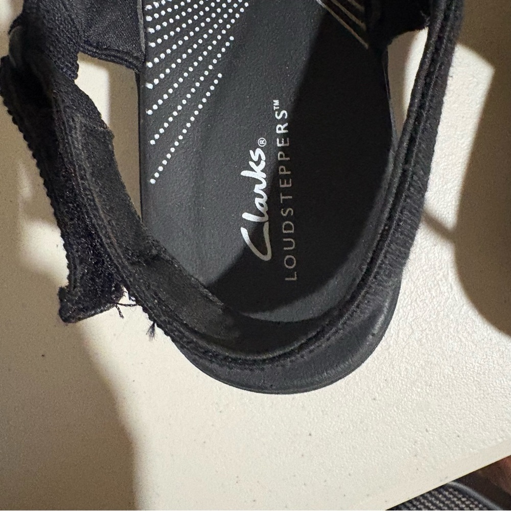 Sandals - Picture 2 of 3